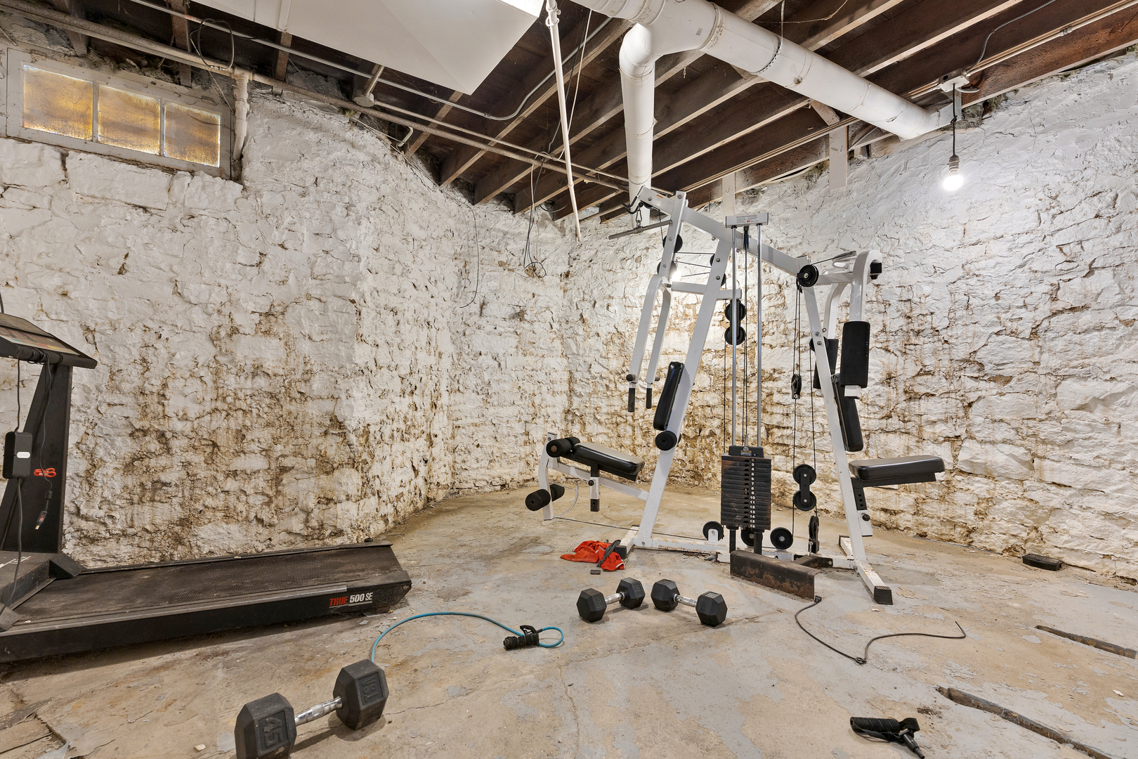 537 Hartford Avenue, Aurora, IL 60506