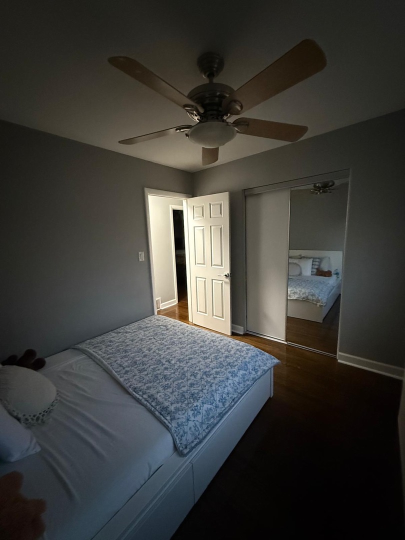 9428 N Oak Avenue, Des Plaines, IL 60016