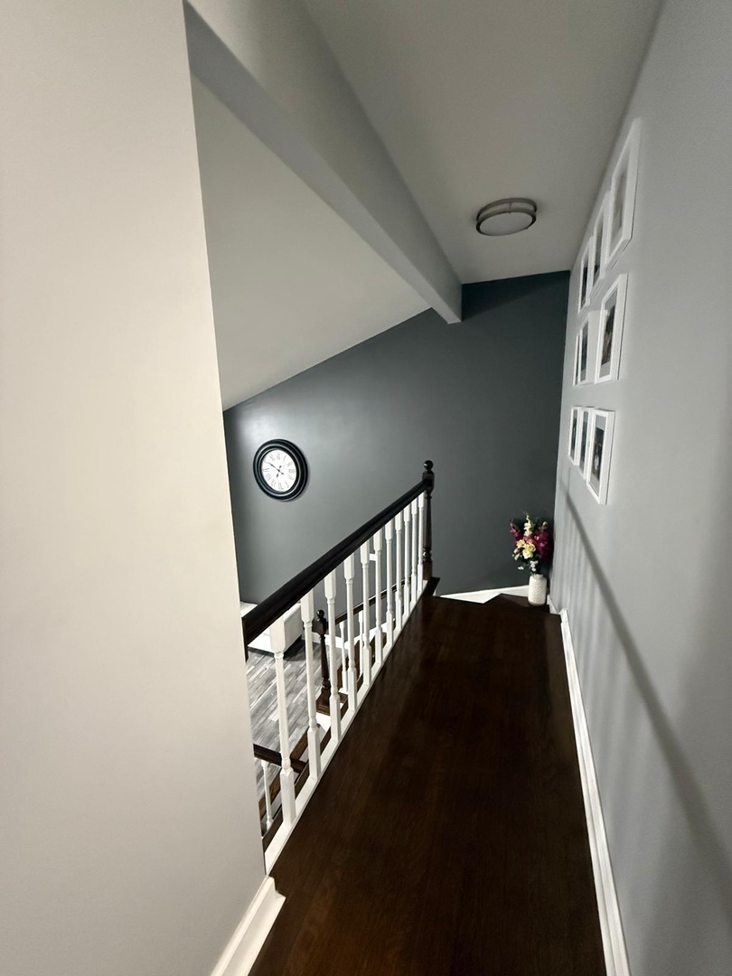 9428 N Oak Avenue, Des Plaines, IL 60016