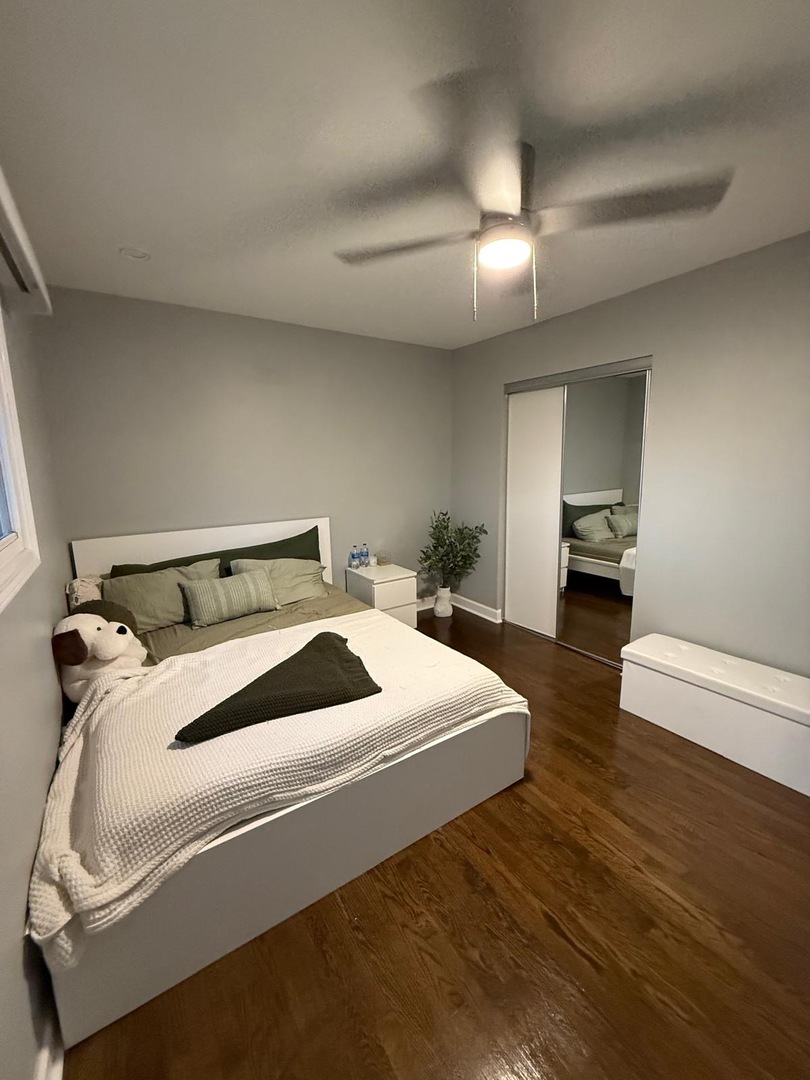 9428 N Oak Avenue, Des Plaines, IL 60016