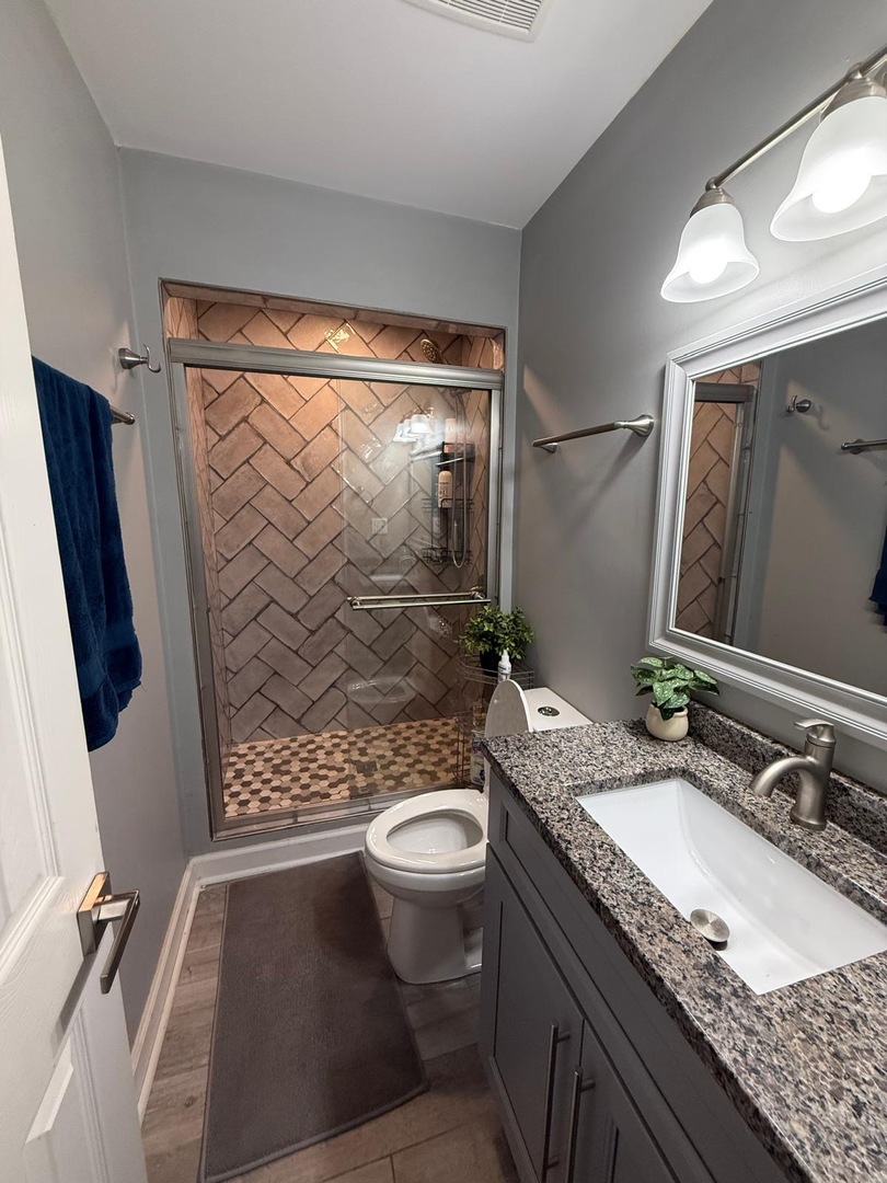 9428 N Oak Avenue, Des Plaines, IL 60016