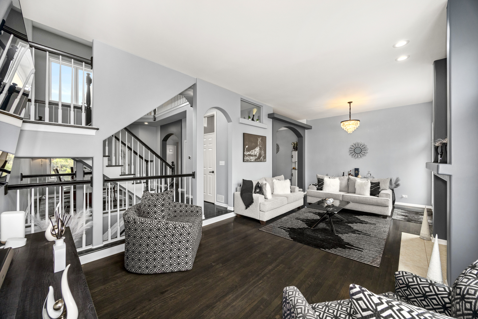 842 N Maple Avenue, Palatine, IL 60067