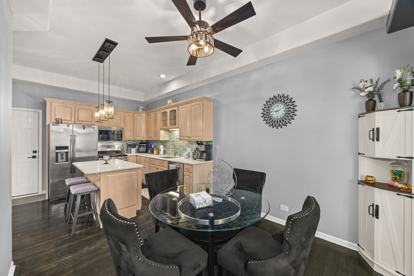 842 N Maple Avenue, Palatine, IL 60067