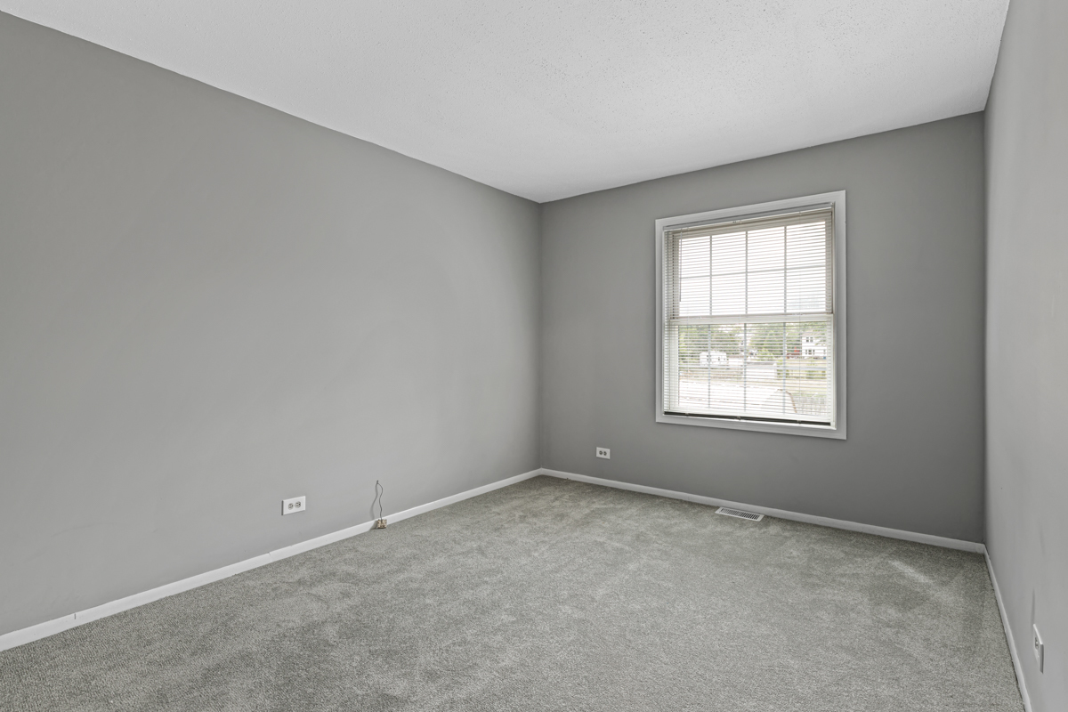 7170 East Avenue, Hanover Park, IL 60133