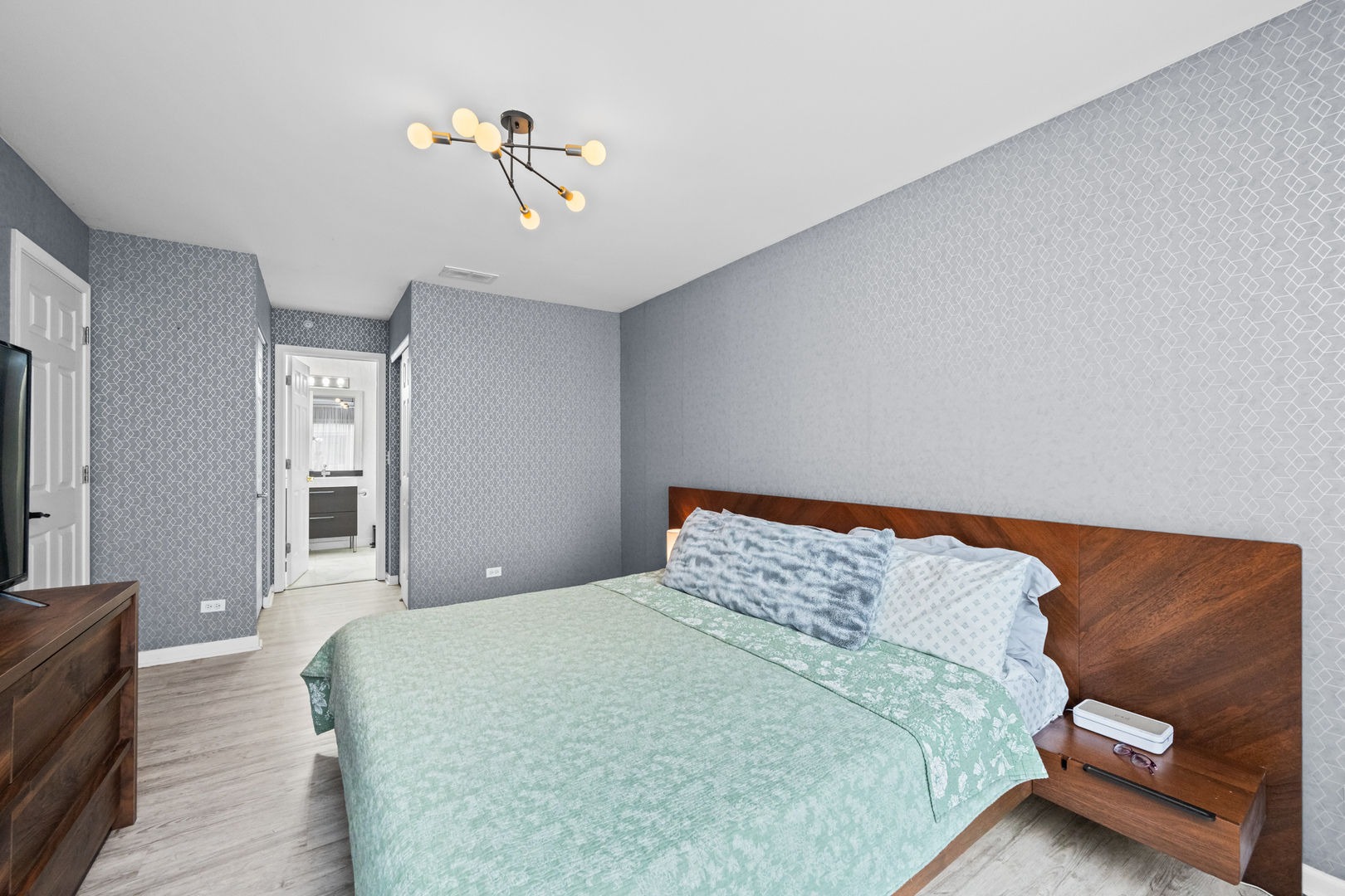 70 CHERBOURG Court #70, Wheeling, IL 60090