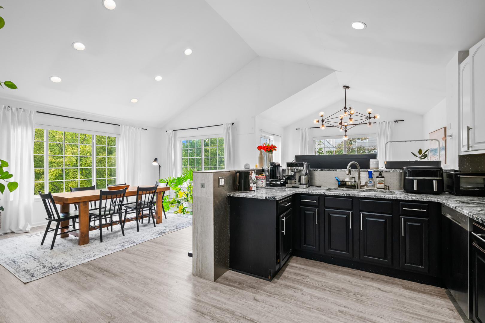 70 CHERBOURG Court #70, Wheeling, IL 60090