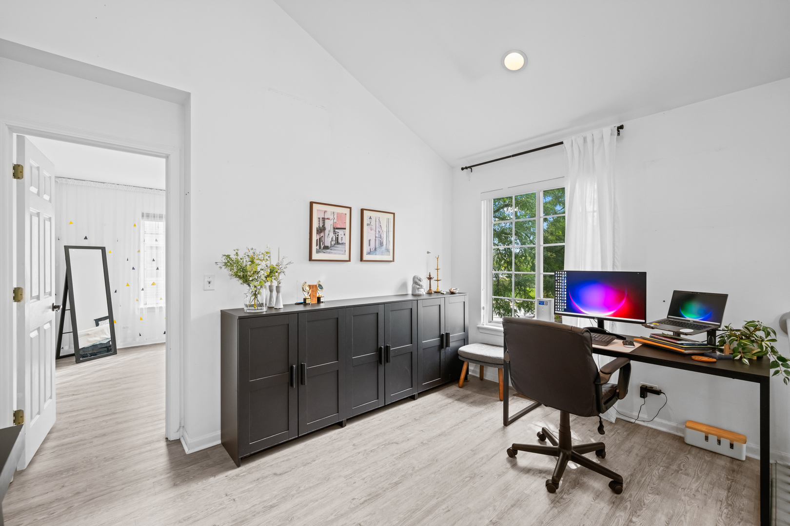 70 CHERBOURG Court #70, Wheeling, IL 60090