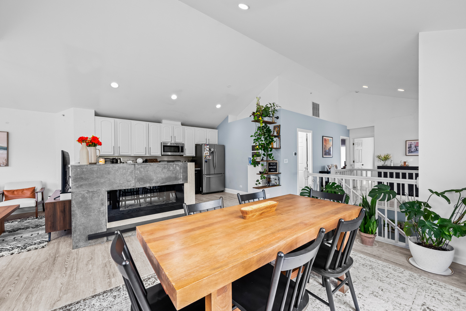 70 CHERBOURG Court #70, Wheeling, IL 60090