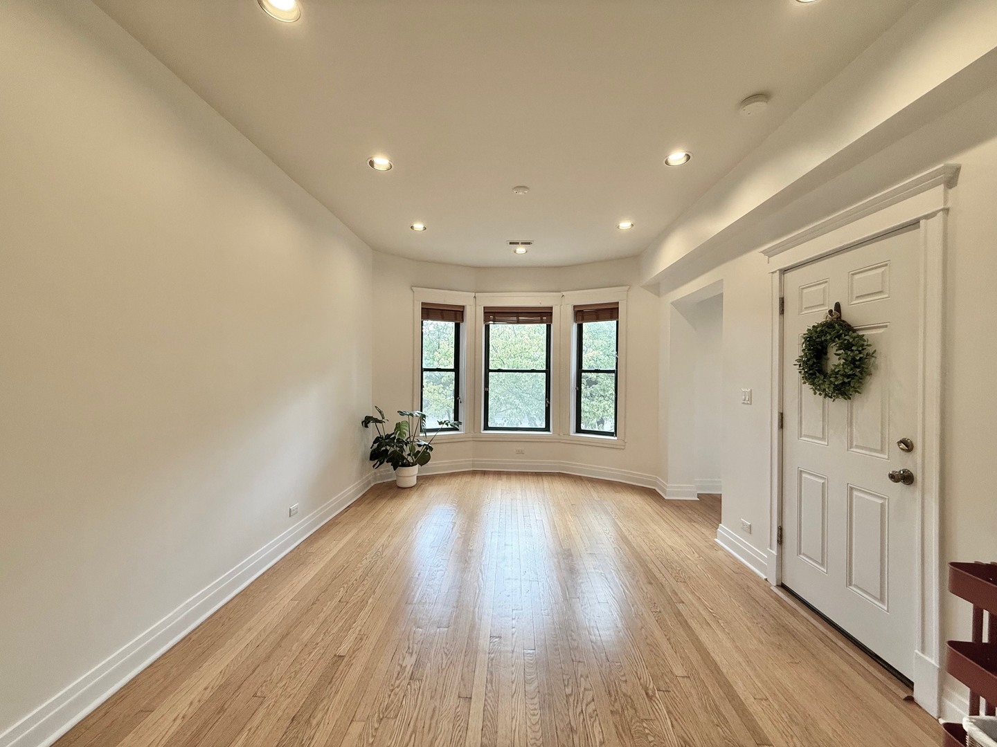 2918 W LOGAN Boulevard #2E, Chicago, IL 60647