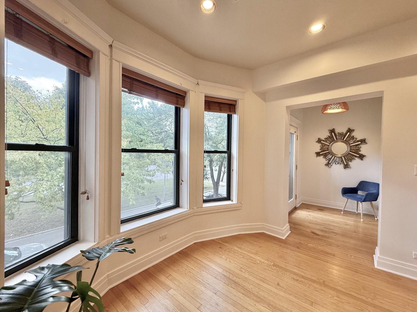 2918 W LOGAN Boulevard #2E, Chicago, IL 60647
