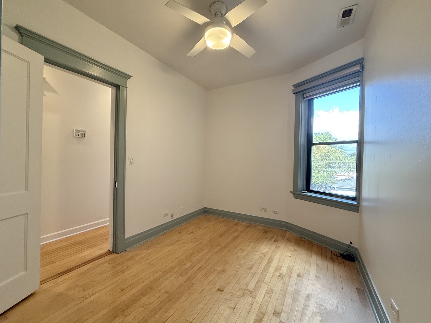 2918 W LOGAN Boulevard #2E, Chicago, IL 60647