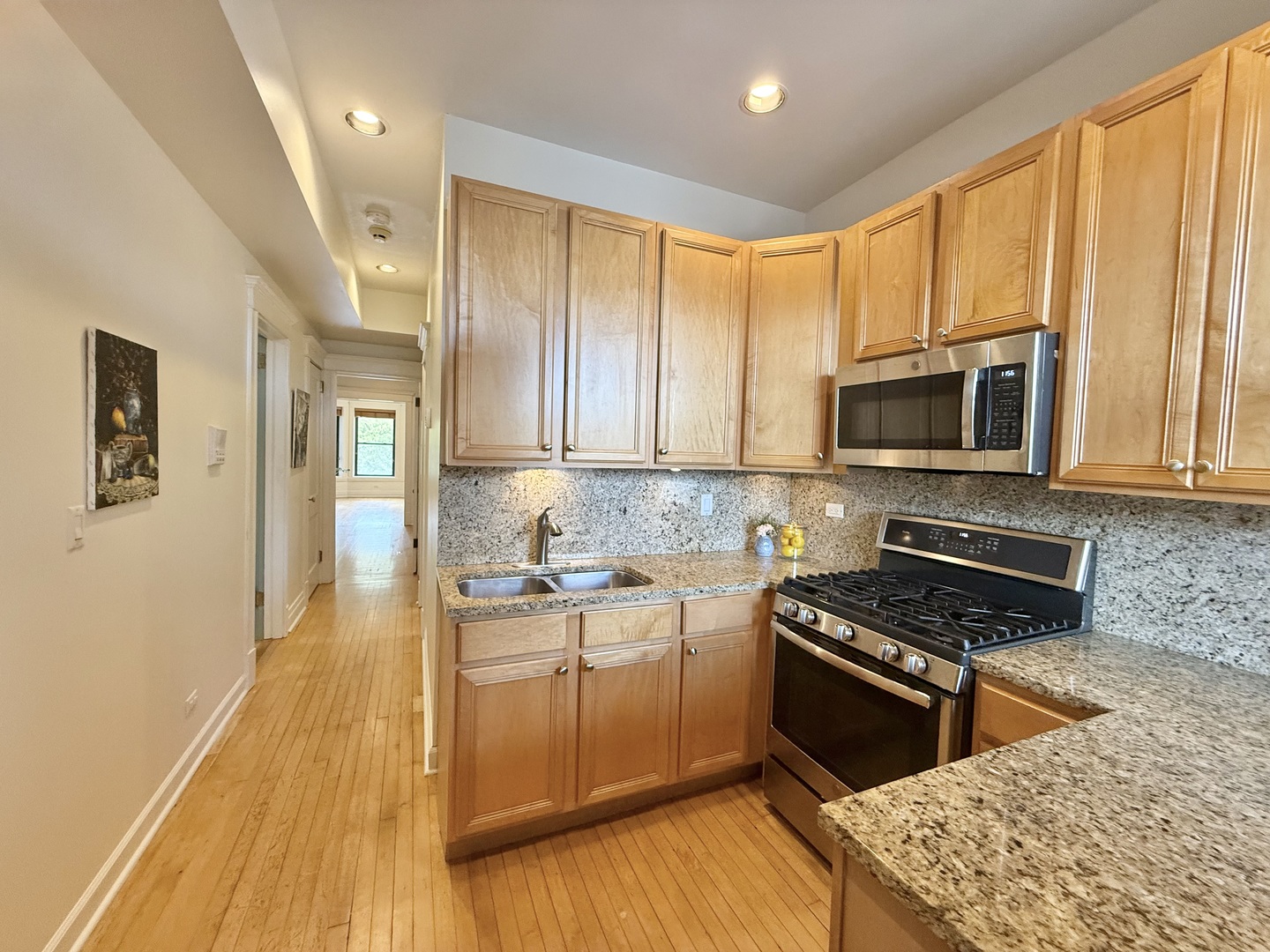 2918 W LOGAN Boulevard #2E, Chicago, IL 60647