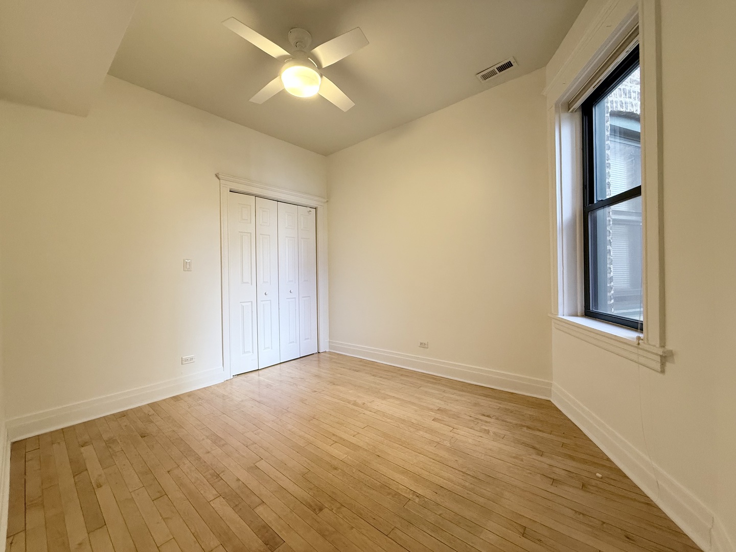 2918 W LOGAN Boulevard #2E, Chicago, IL 60647