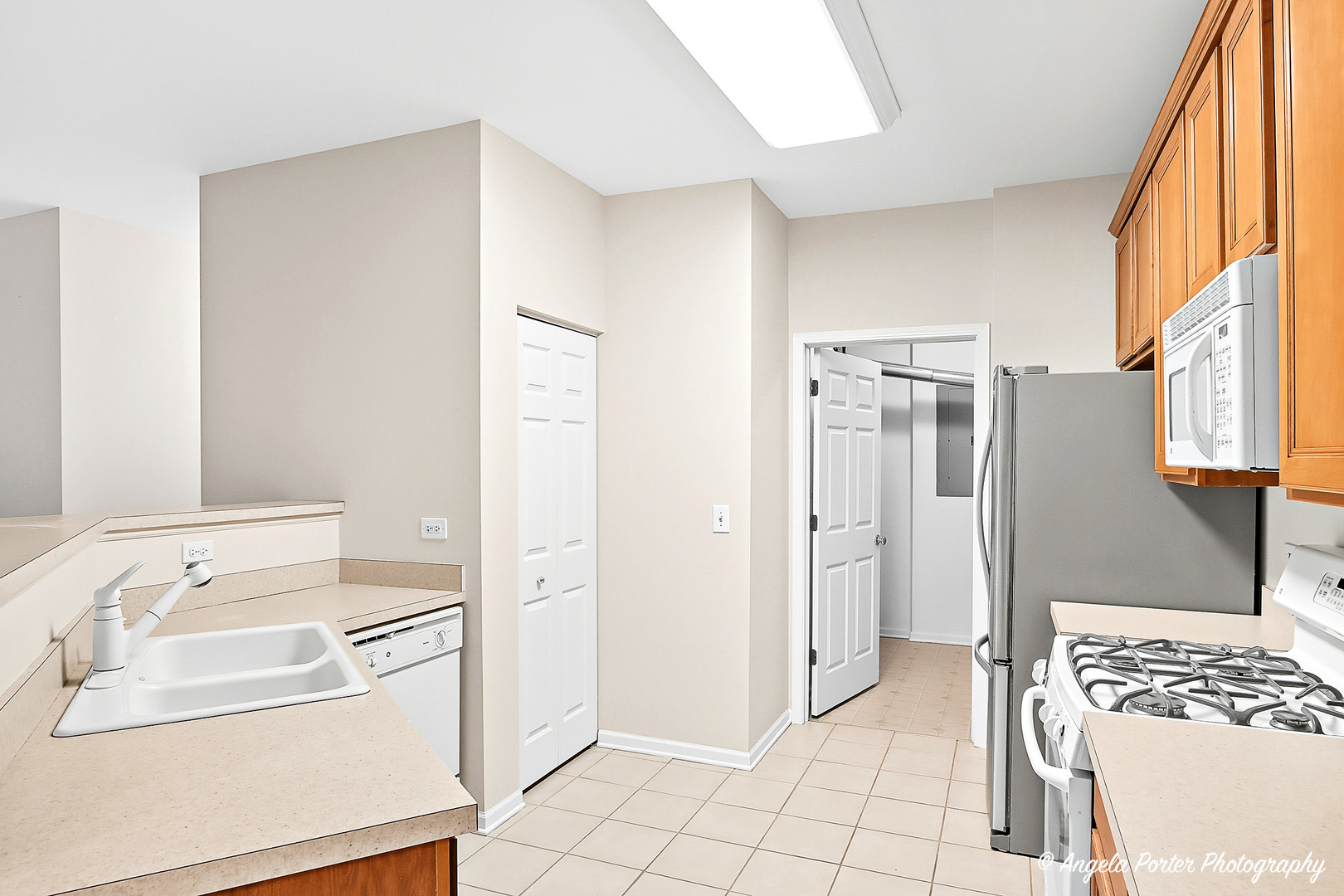 4212 Savoy Lane #4212, McHenry, IL 60050