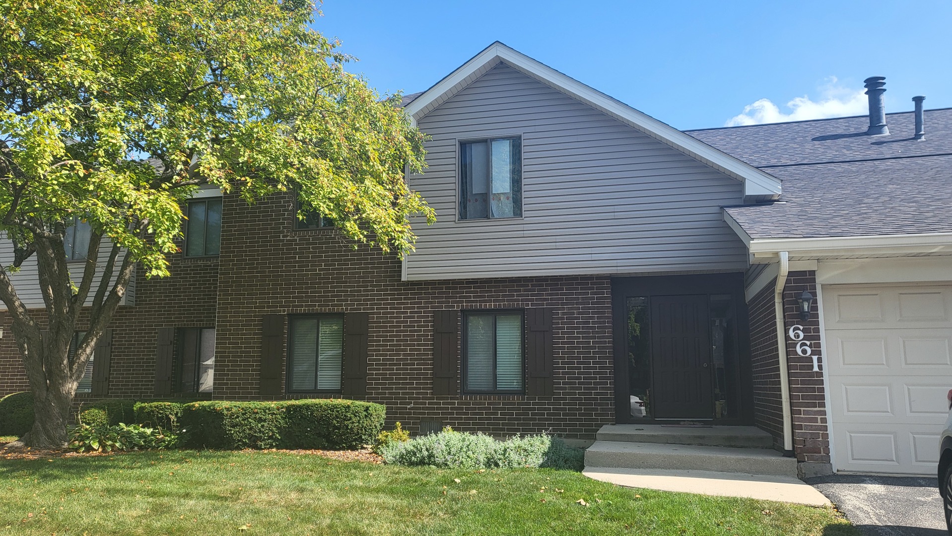 661 CROSS CREEK Drive #D, Roselle, IL 60172