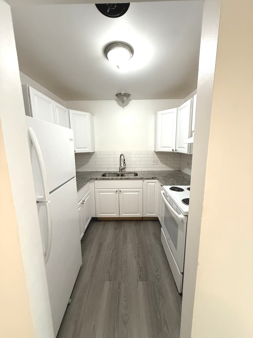 271 Northgate Parkway #E, Wheeling, IL 60090