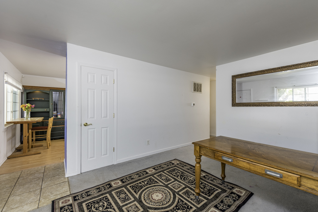1814 Jethro Avenue, Zion, IL 60099