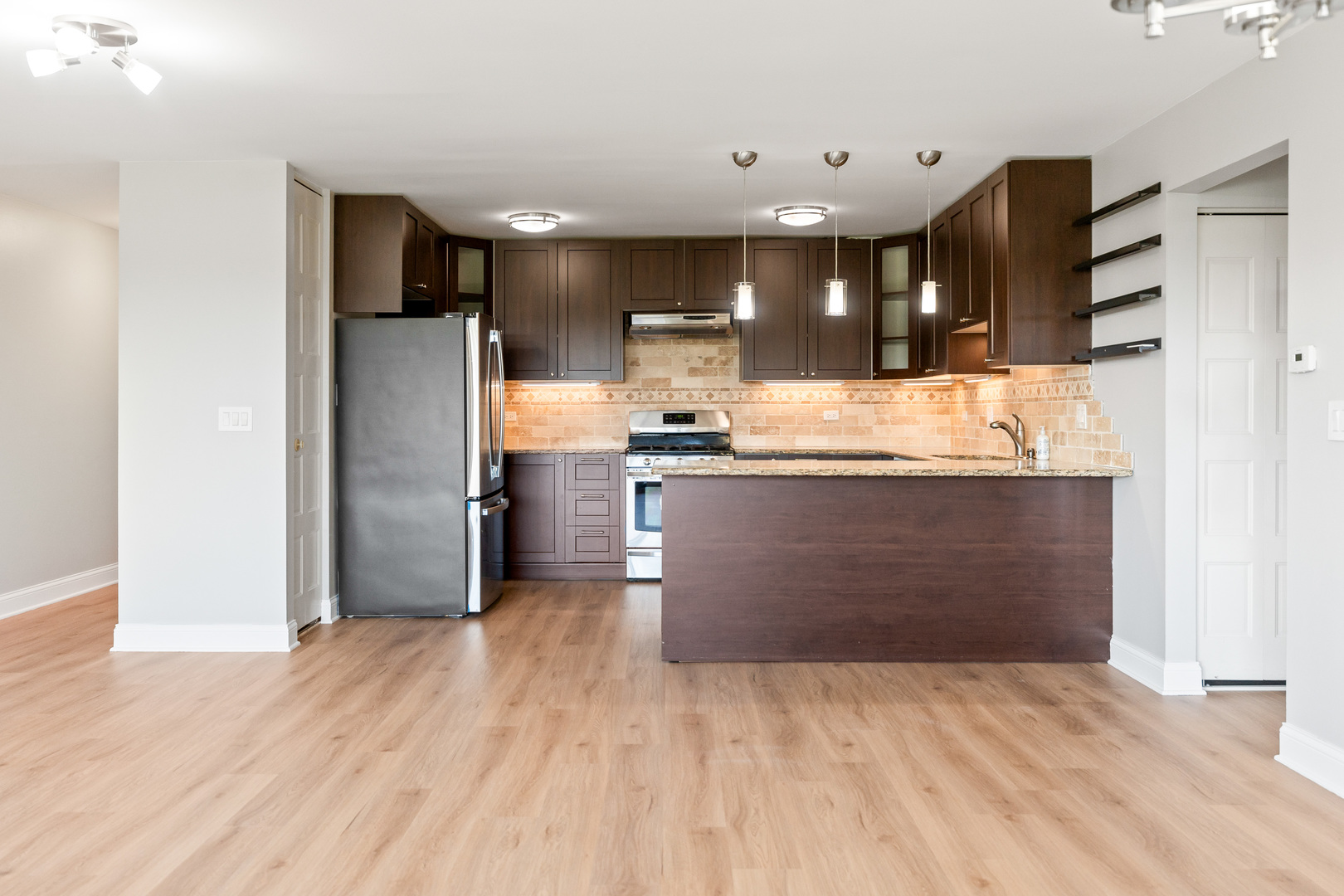 8025 W Oconnor Drive #4C, River Grove, IL 60171