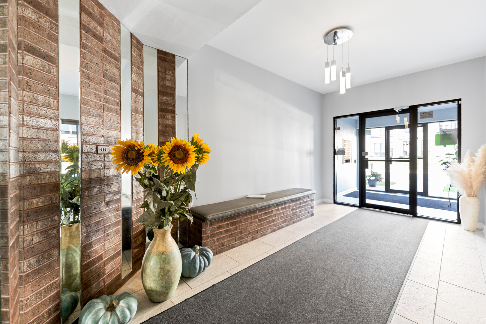 8025 W Oconnor Drive #4C, River Grove, IL 60171