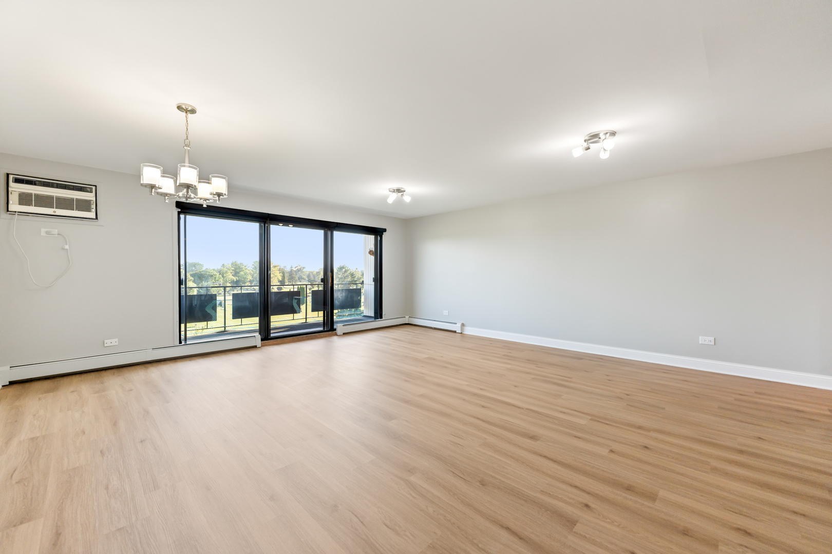 8025 W Oconnor Drive #4C, River Grove, IL 60171