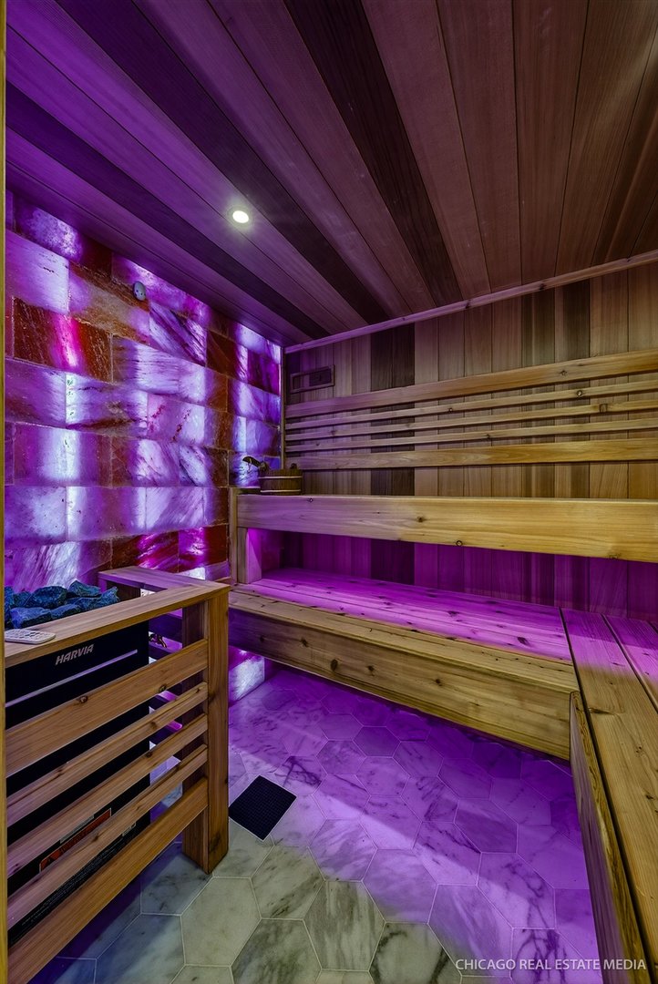 9427 Falling Waters Drive, Burr Ridge, IL 60527