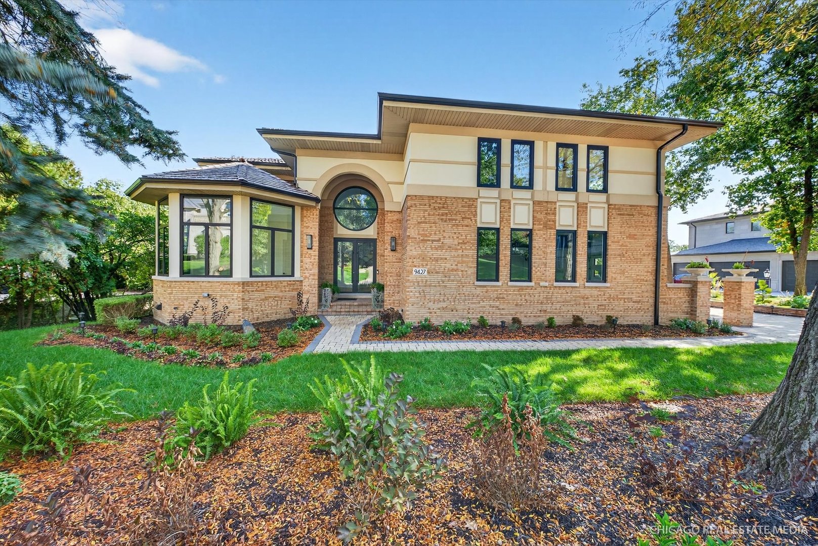 9427 Falling Waters Drive, Burr Ridge, IL 60527