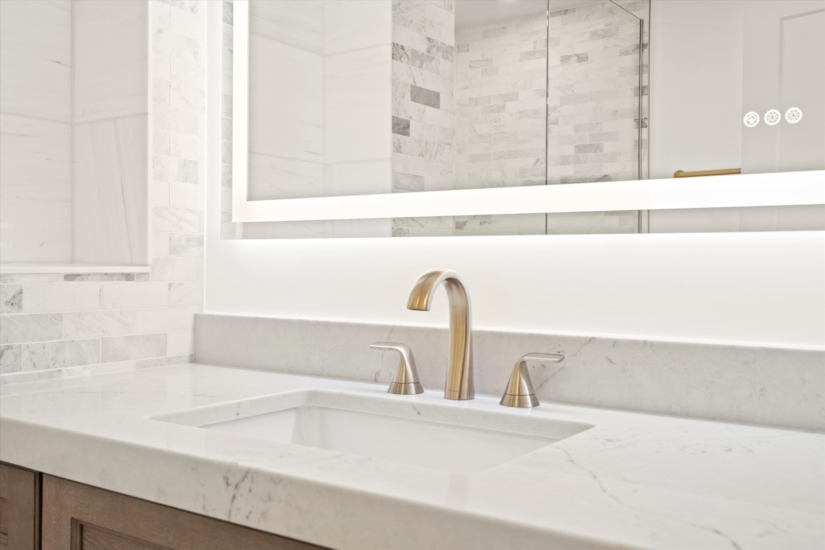 9427 Falling Waters Drive, Burr Ridge, IL 60527