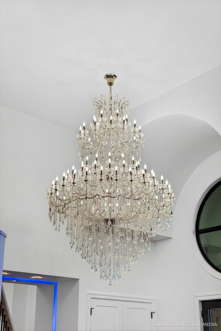 9427 Falling Waters Drive, Burr Ridge, IL 60527