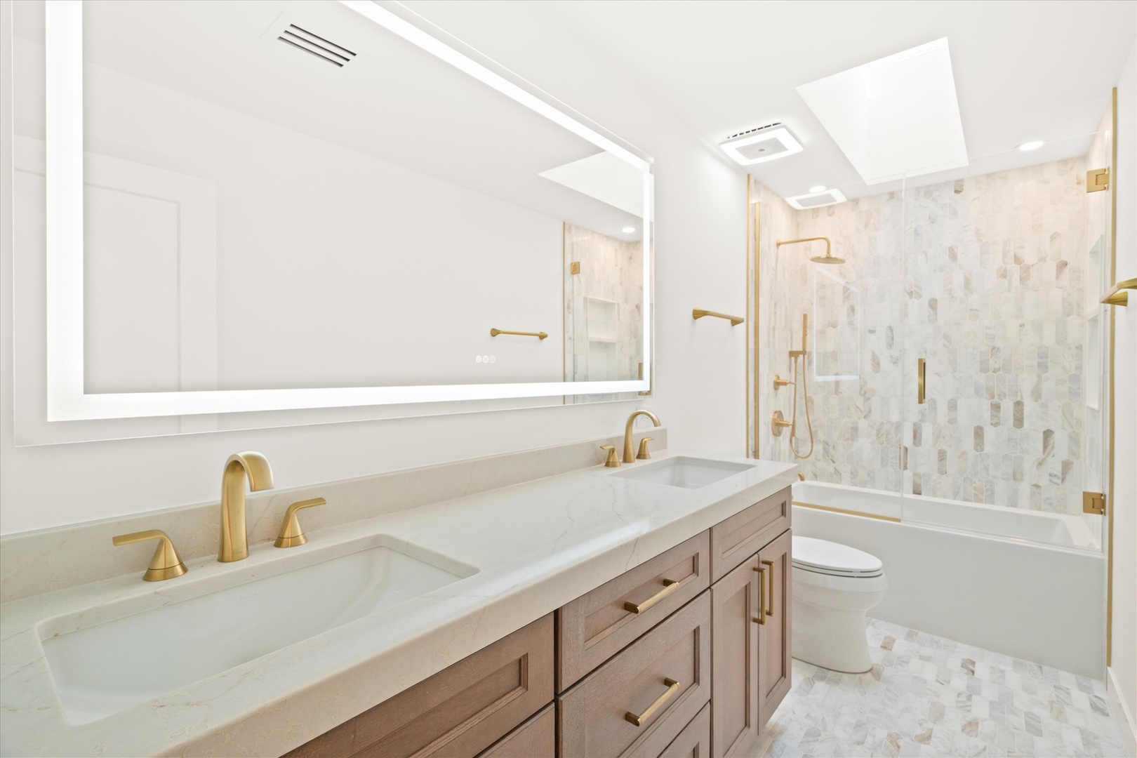 9427 Falling Waters Drive, Burr Ridge, IL 60527