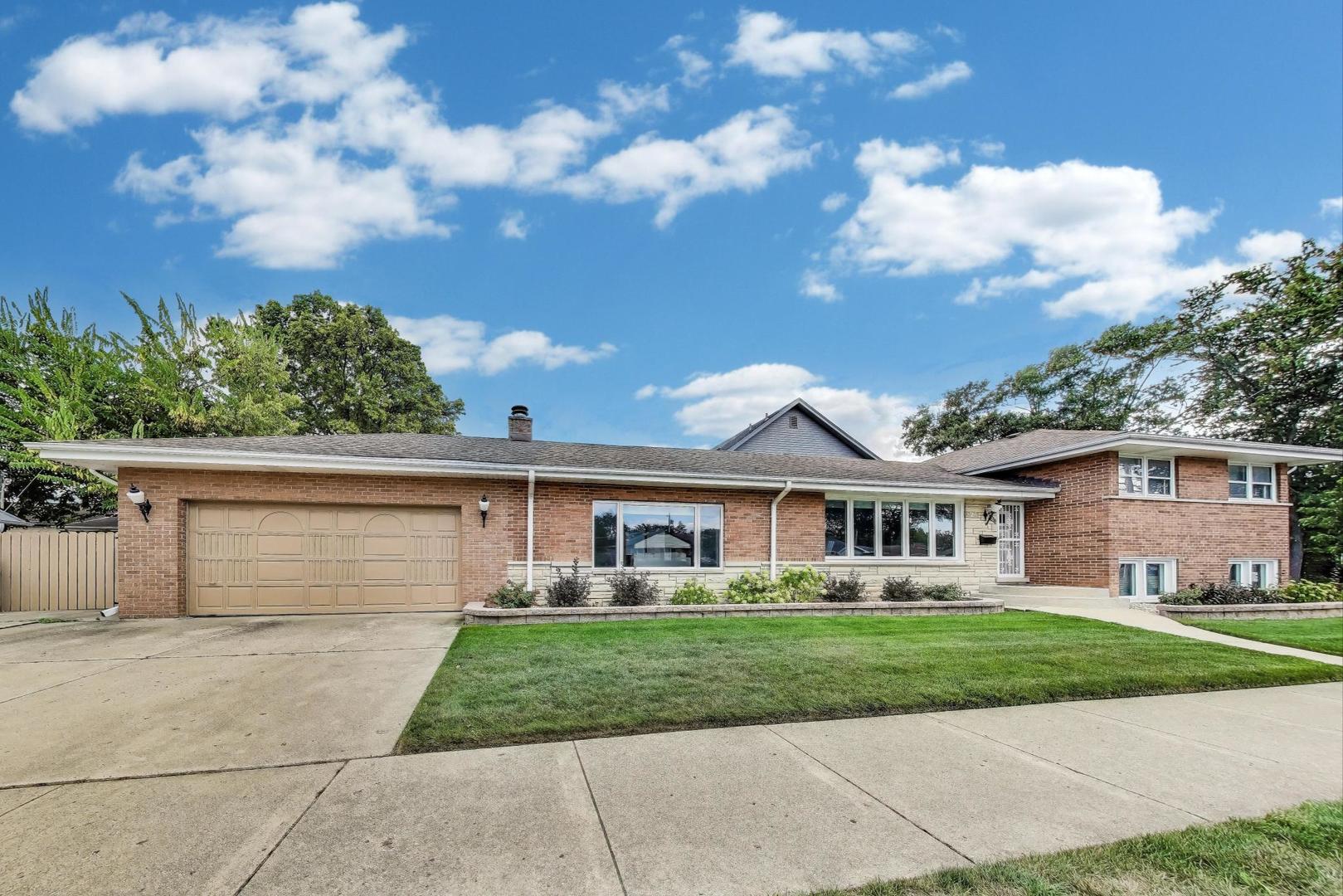 2121 W Sibley Street, Park Ridge, IL 60068