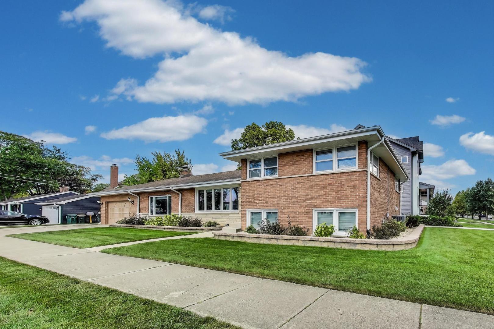 2121 W Sibley Street, Park Ridge, IL 60068