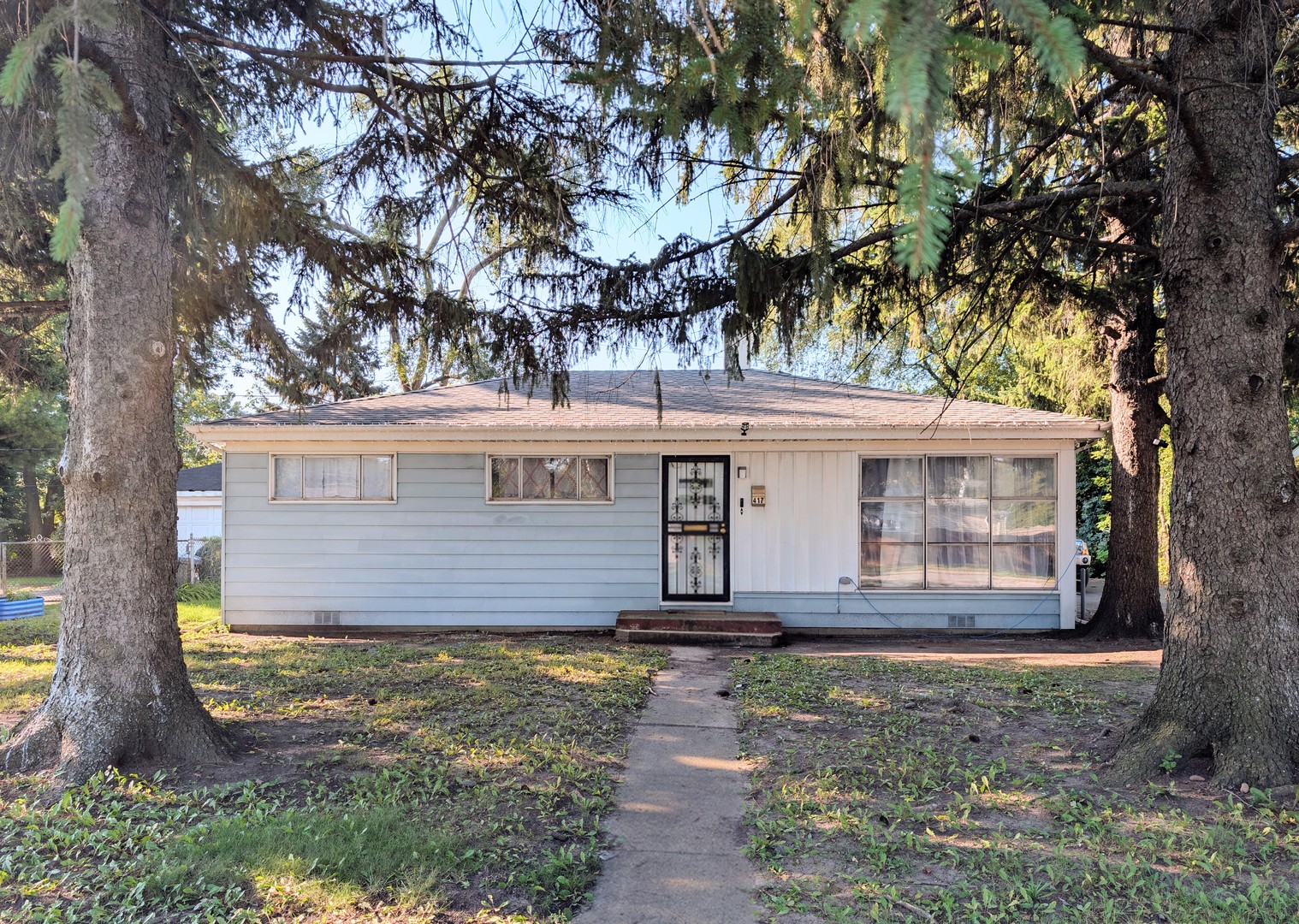 417 W Terrace Street, Villa Park, IL 60181