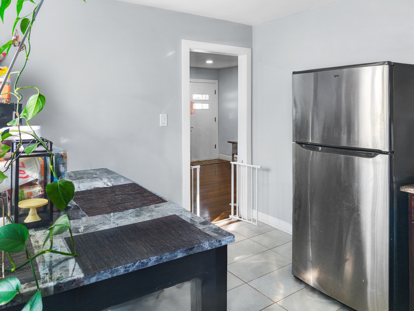 417 W Terrace Street, Villa Park, IL 60181