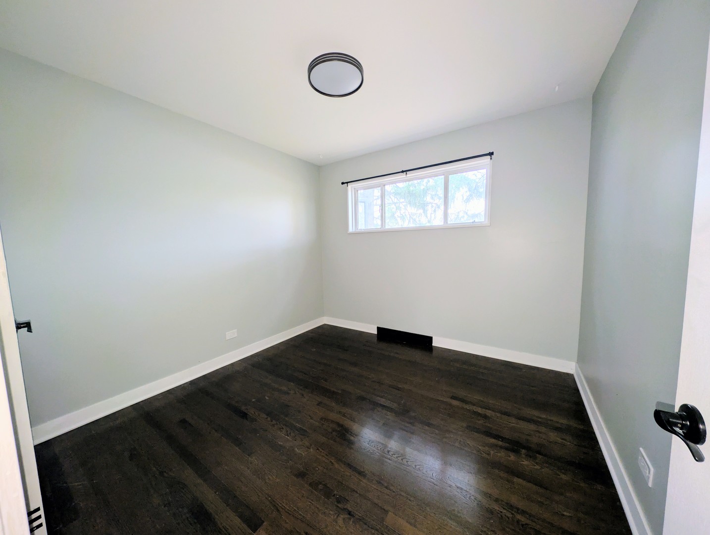 417 W Terrace Street, Villa Park, IL 60181