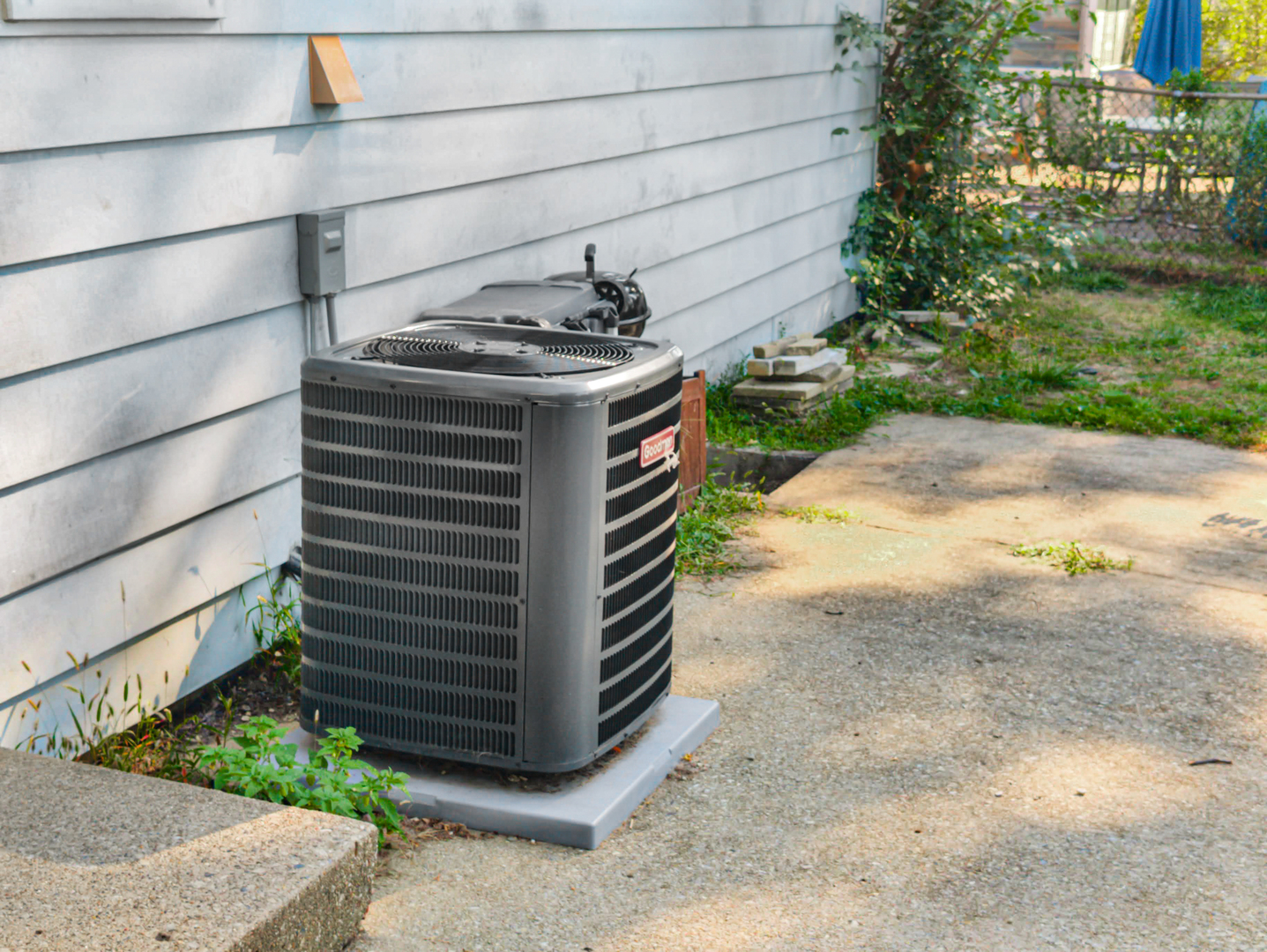 417 W Terrace Street, Villa Park, IL 60181