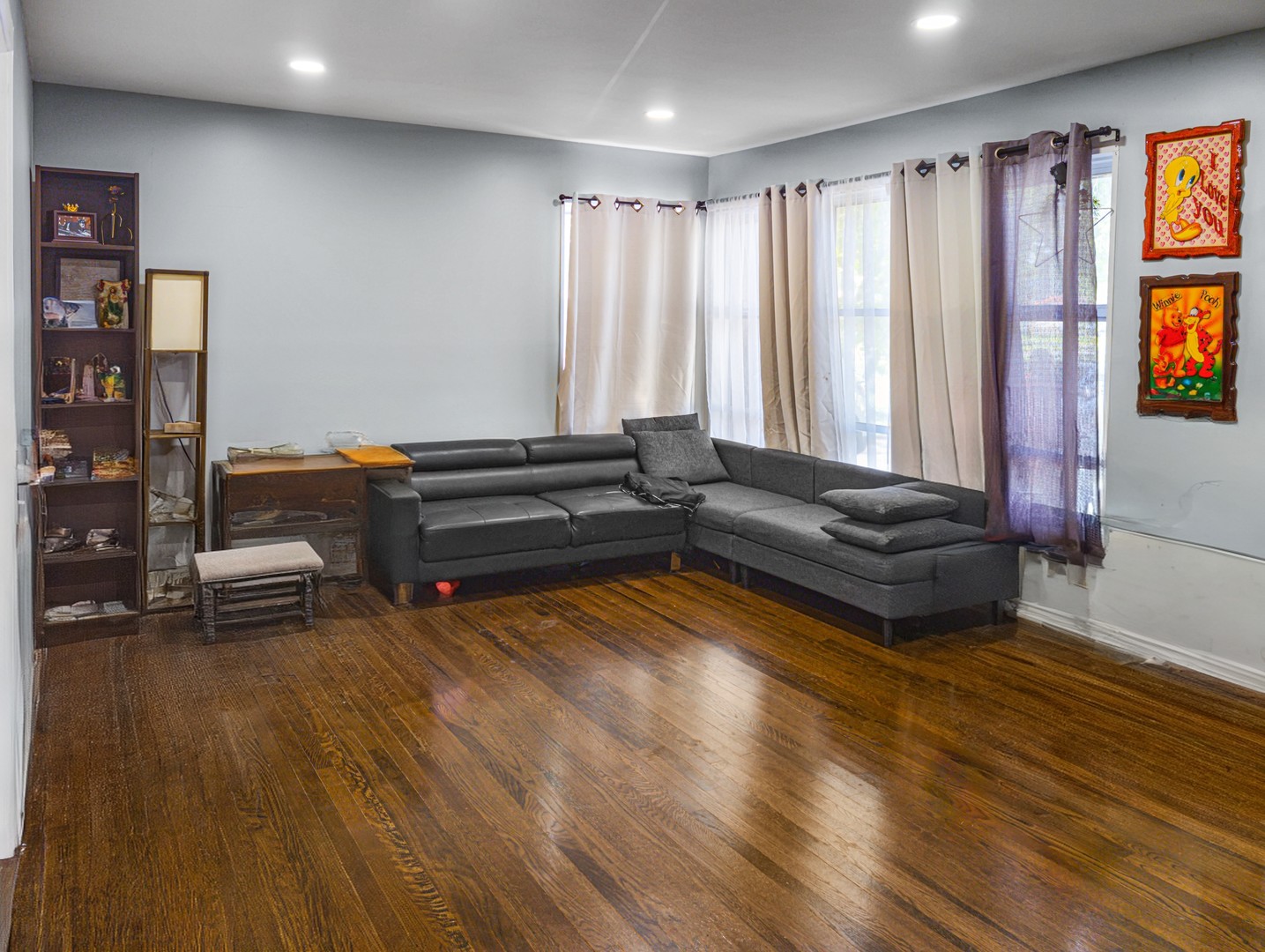 417 W Terrace Street, Villa Park, IL 60181