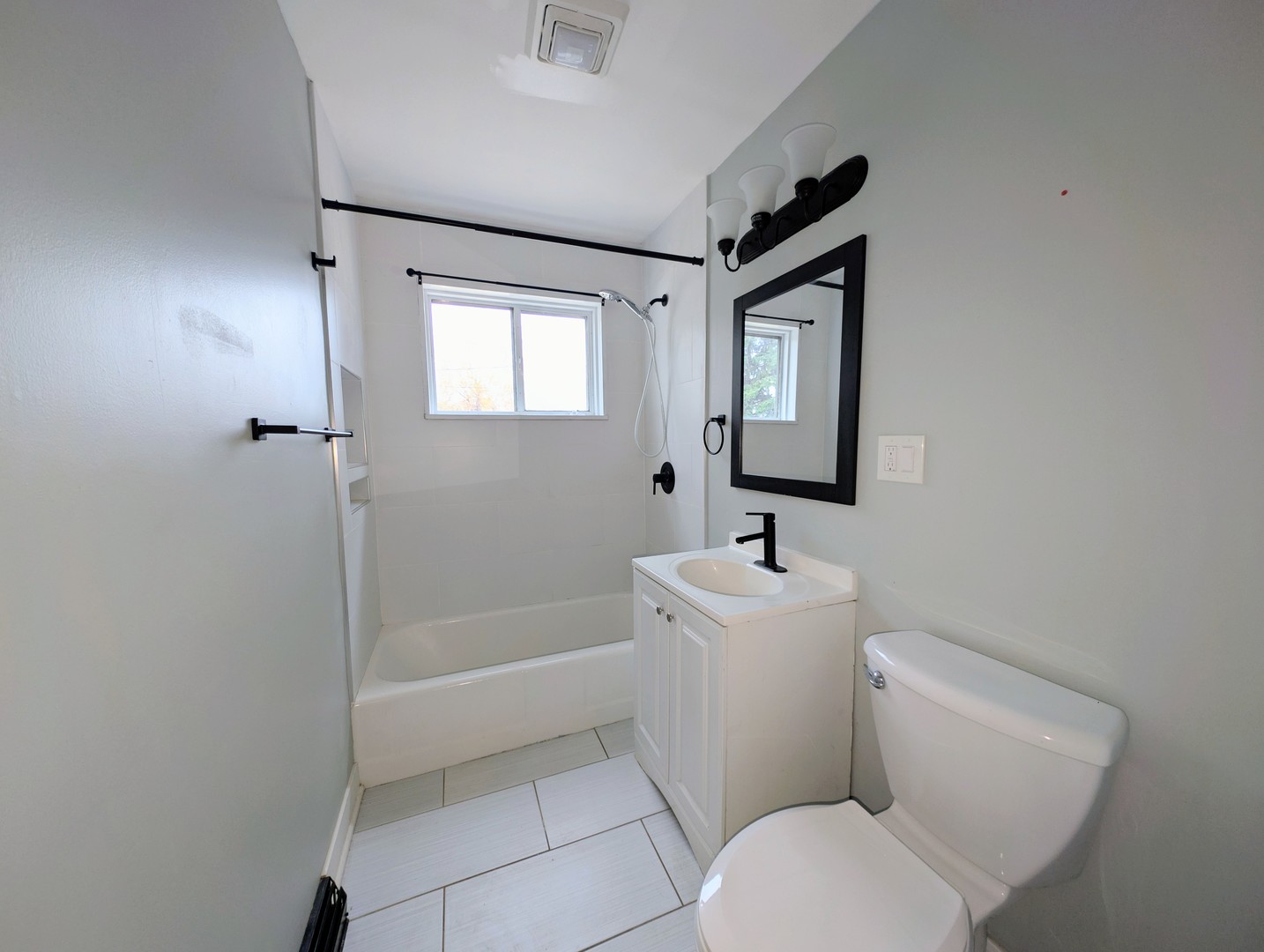 417 W Terrace Street, Villa Park, IL 60181