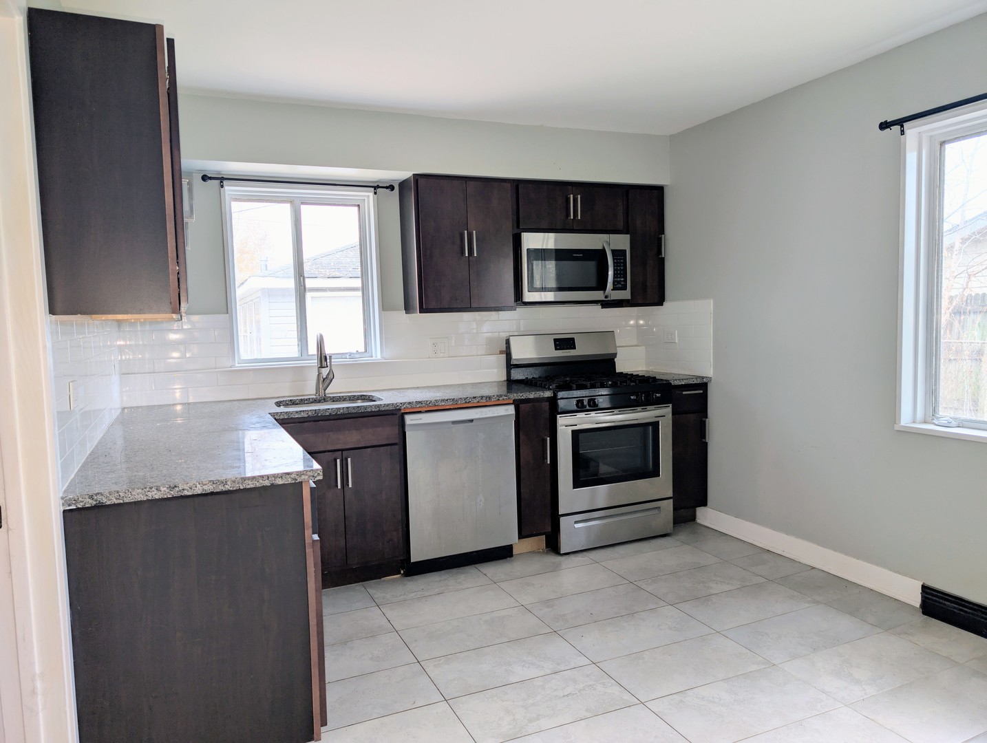 417 W Terrace Street, Villa Park, IL 60181