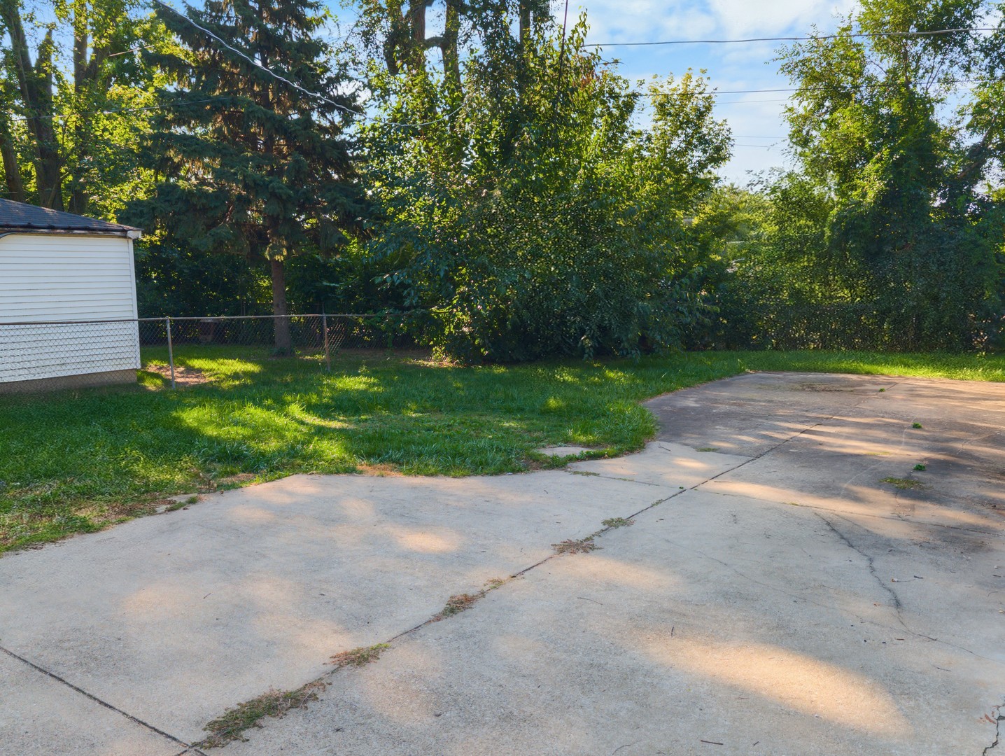 417 W Terrace Street, Villa Park, IL 60181