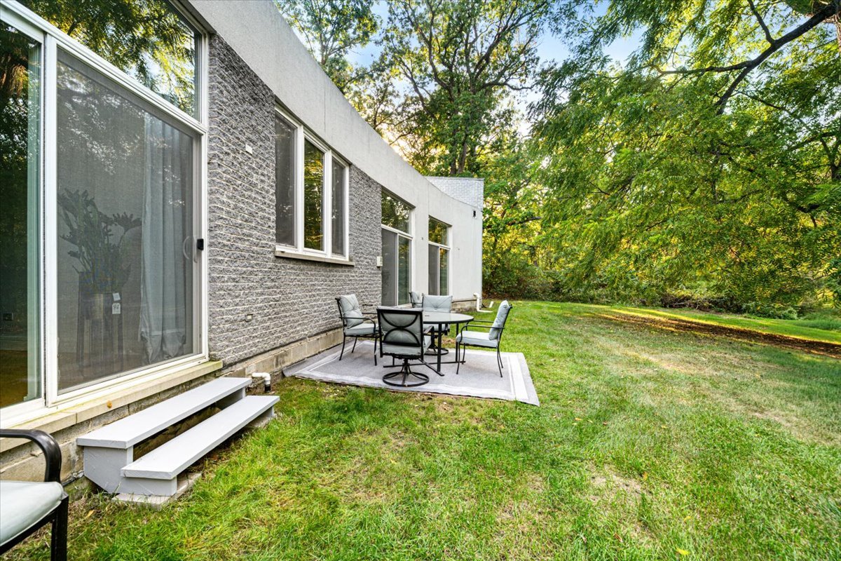 21846 N Hickory Hill Drive, Kildeer, IL 60047