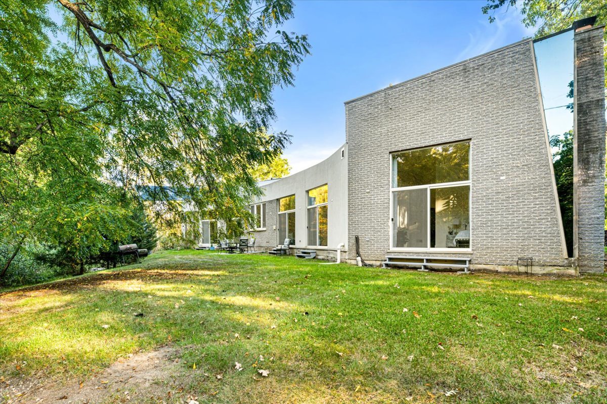 21846 N Hickory Hill Drive, Kildeer, IL 60047
