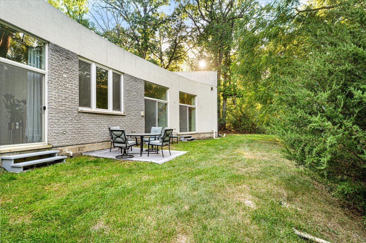 21846 N Hickory Hill Drive, Kildeer, IL 60047