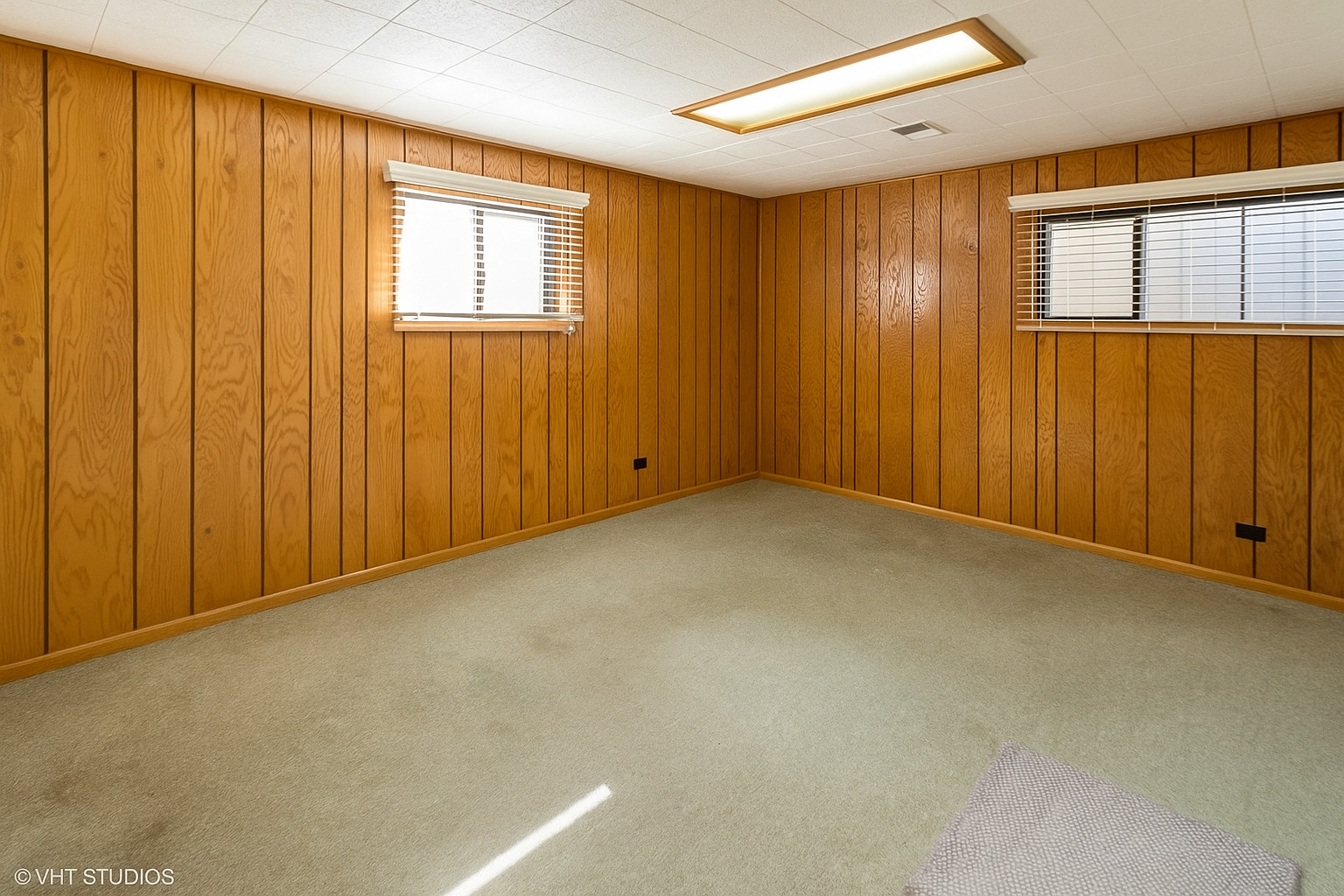 565 Flagstaff Lane, Hoffman Estates, IL 60169