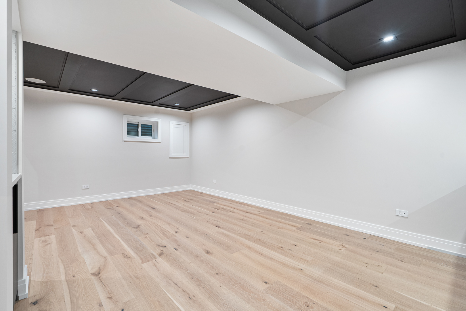 1891 Mission Hills Lane, Northbrook, IL 60062