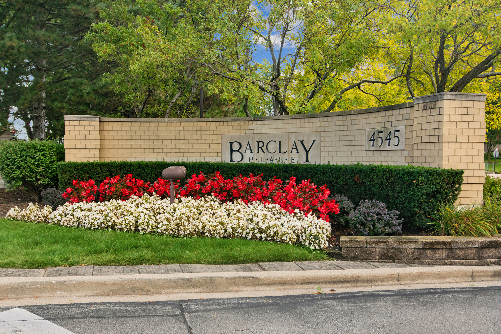 4545 W Touhy Avenue #511E, Lincolnwood, IL 60712