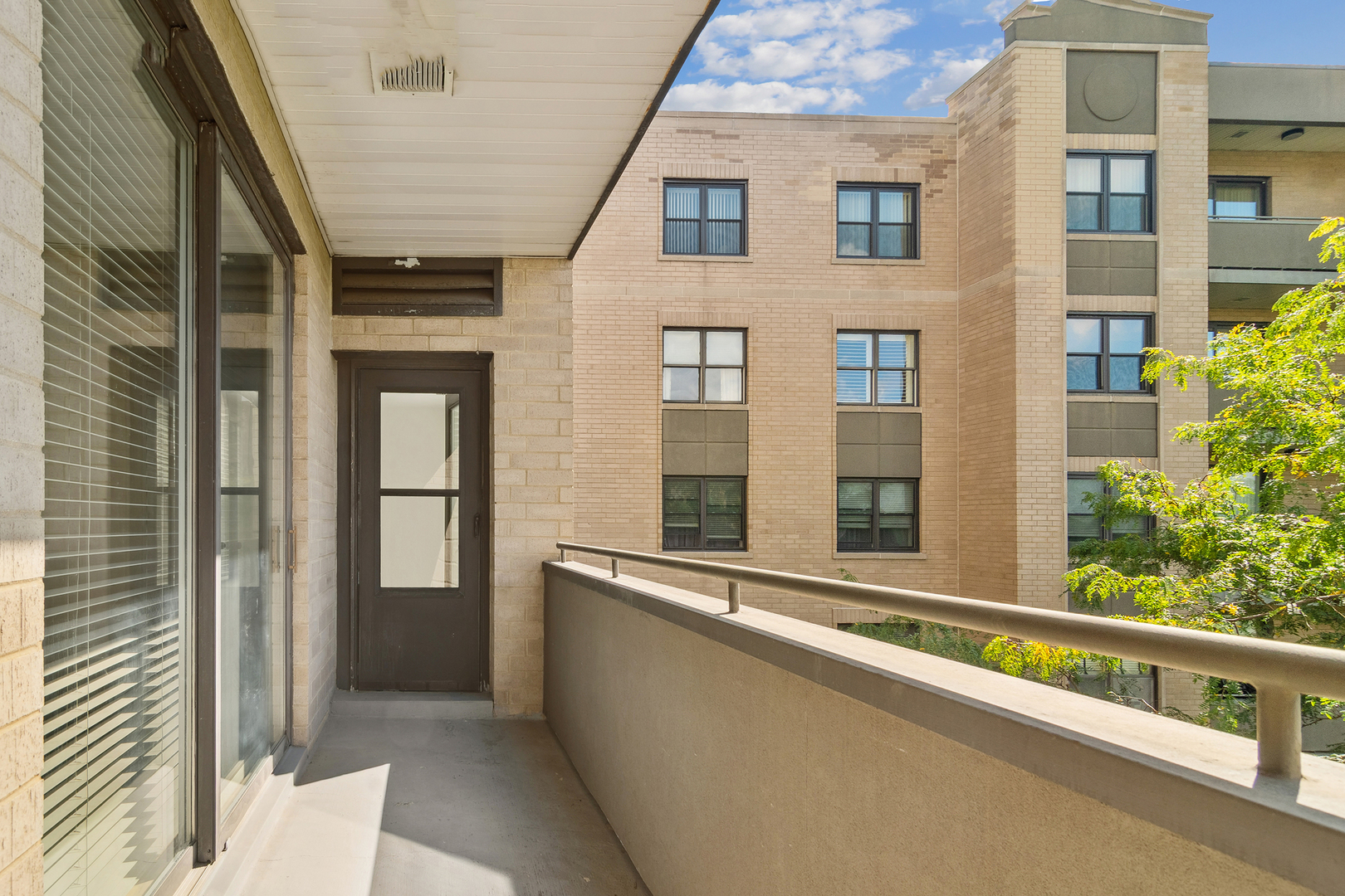 4545 W Touhy Avenue #511E, Lincolnwood, IL 60712