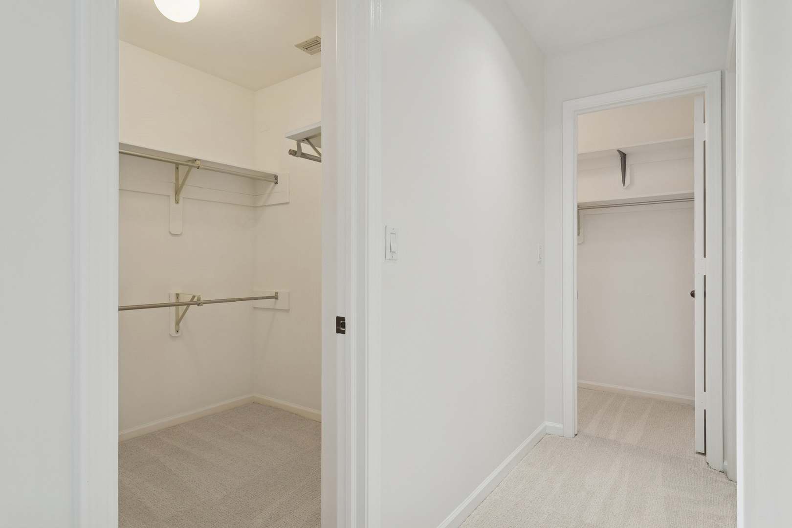4545 W Touhy Avenue #511E, Lincolnwood, IL 60712