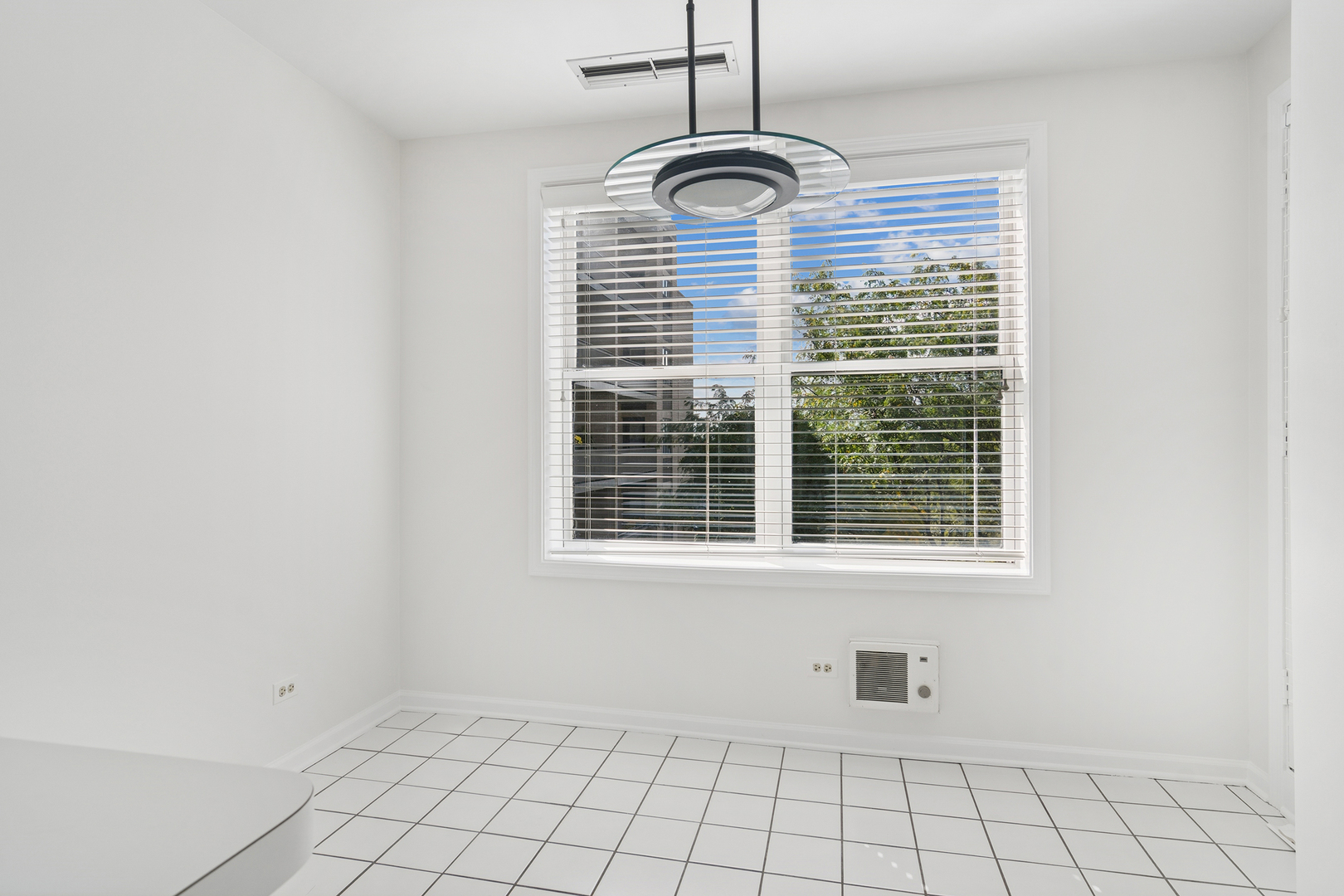 4545 W Touhy Avenue #511E, Lincolnwood, IL 60712