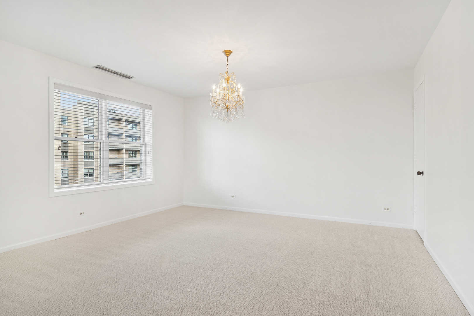 4545 W Touhy Avenue #511E, Lincolnwood, IL 60712
