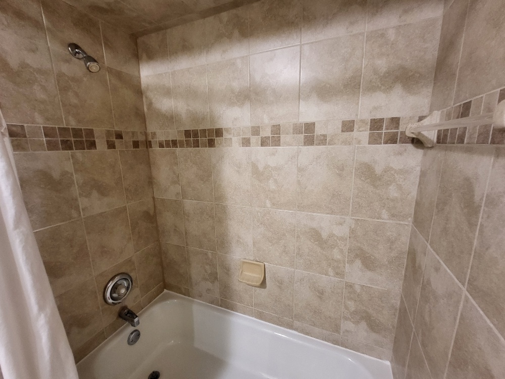 7510 FARMINGDALE Drive #104, Darien, IL 60561